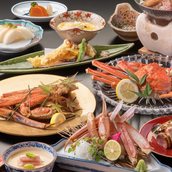 ☆姿カニ１枚付☆あわせてカニ２杯半使用した【カニ会席 萬両】