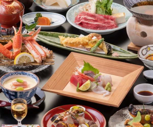 山陰の冬の味覚といえばカニ！カニ半丁使用した【会席 飛翔】