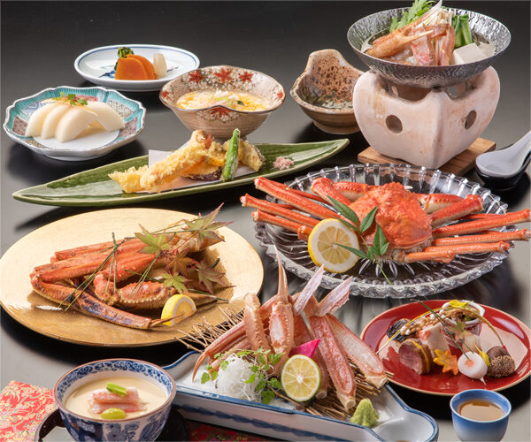 山陰の冬の味覚といえばカニ！☆姿カニ１枚付☆あわせてカニ２杯半使用した【カニ会席 萬両】